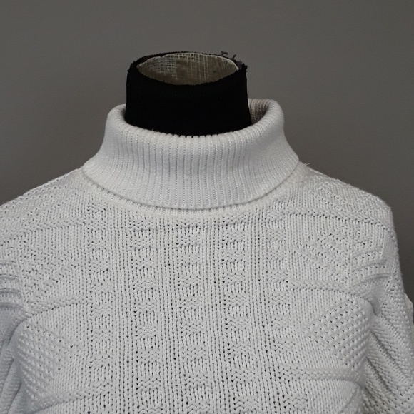 VINTAGE 90''s white oversized turtleneck sweater size Medium - Picture 6 of 8